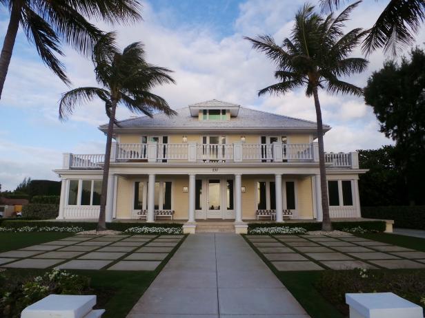 Island Home on Ocean Boulevard in Palm Beach Island Home on Ocean Boulevard in Palm Beach