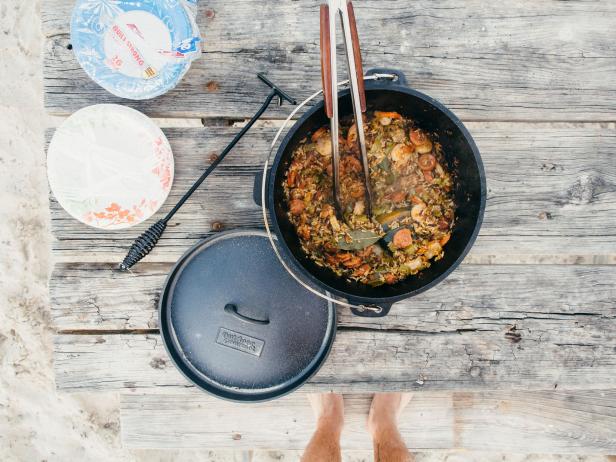 Cast-Iron Dutch Oven Jambalaya Dish Cast-Iron Dutch Oven Jambalaya Dish